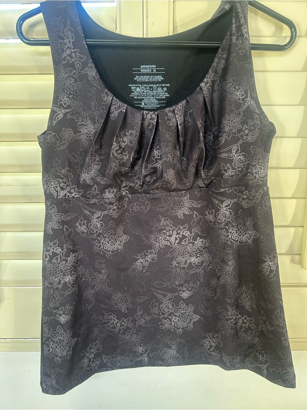 Patagonia Women's Dark Gray Floral Scoop Neck Tank